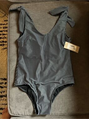 Albion Fit Belle One Piece NWT